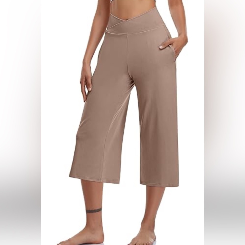 Women's Tarse Tan Cropped  Pants